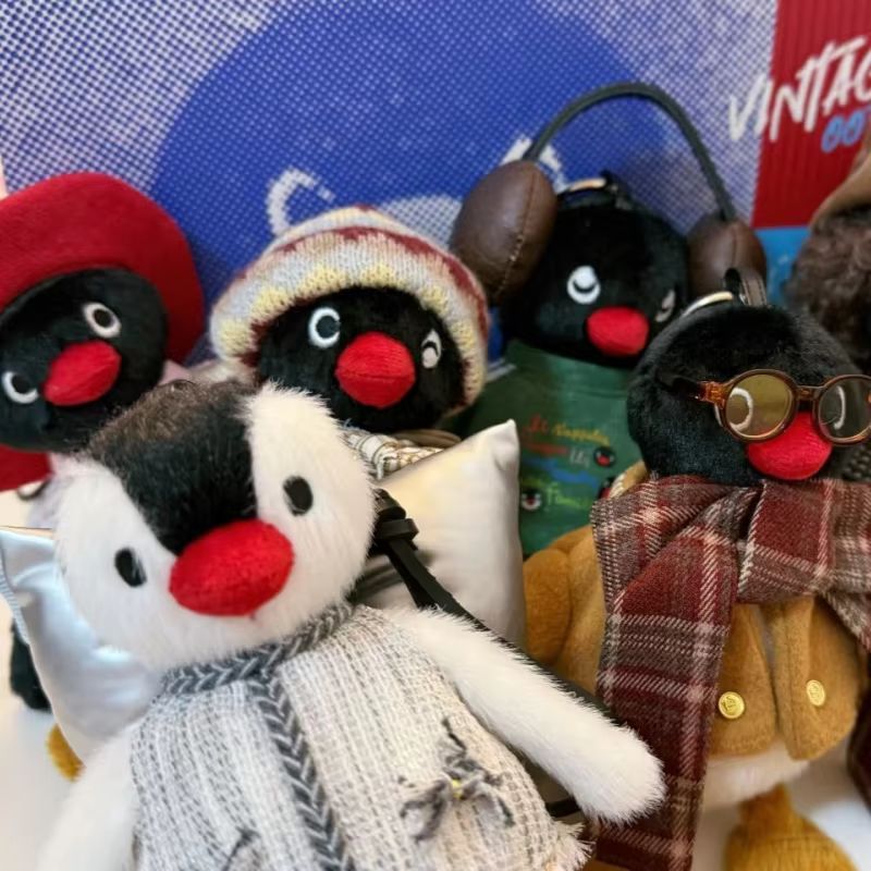 Pingu Blind Box 45th Anniversa - Vintage Collectible Dolls For Sale recension och pris